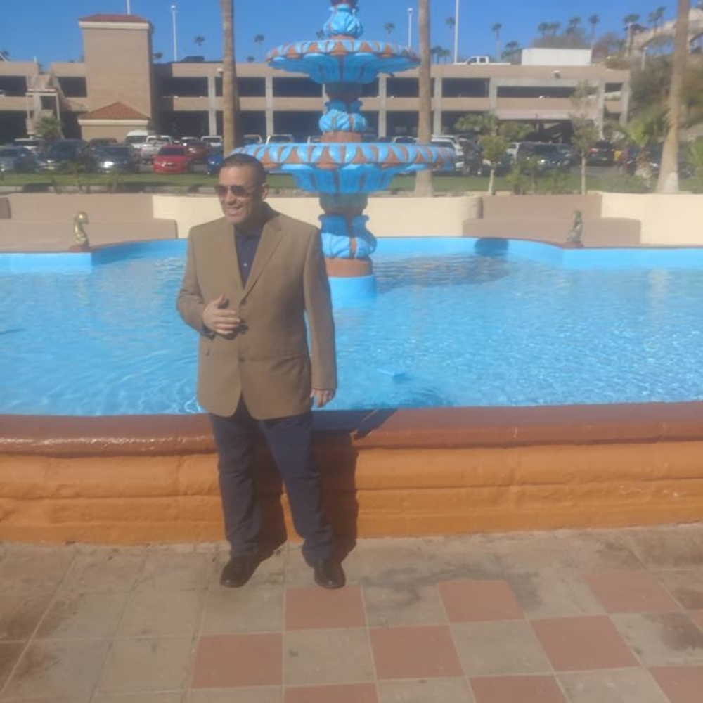 Meet your Posher, Eduardo